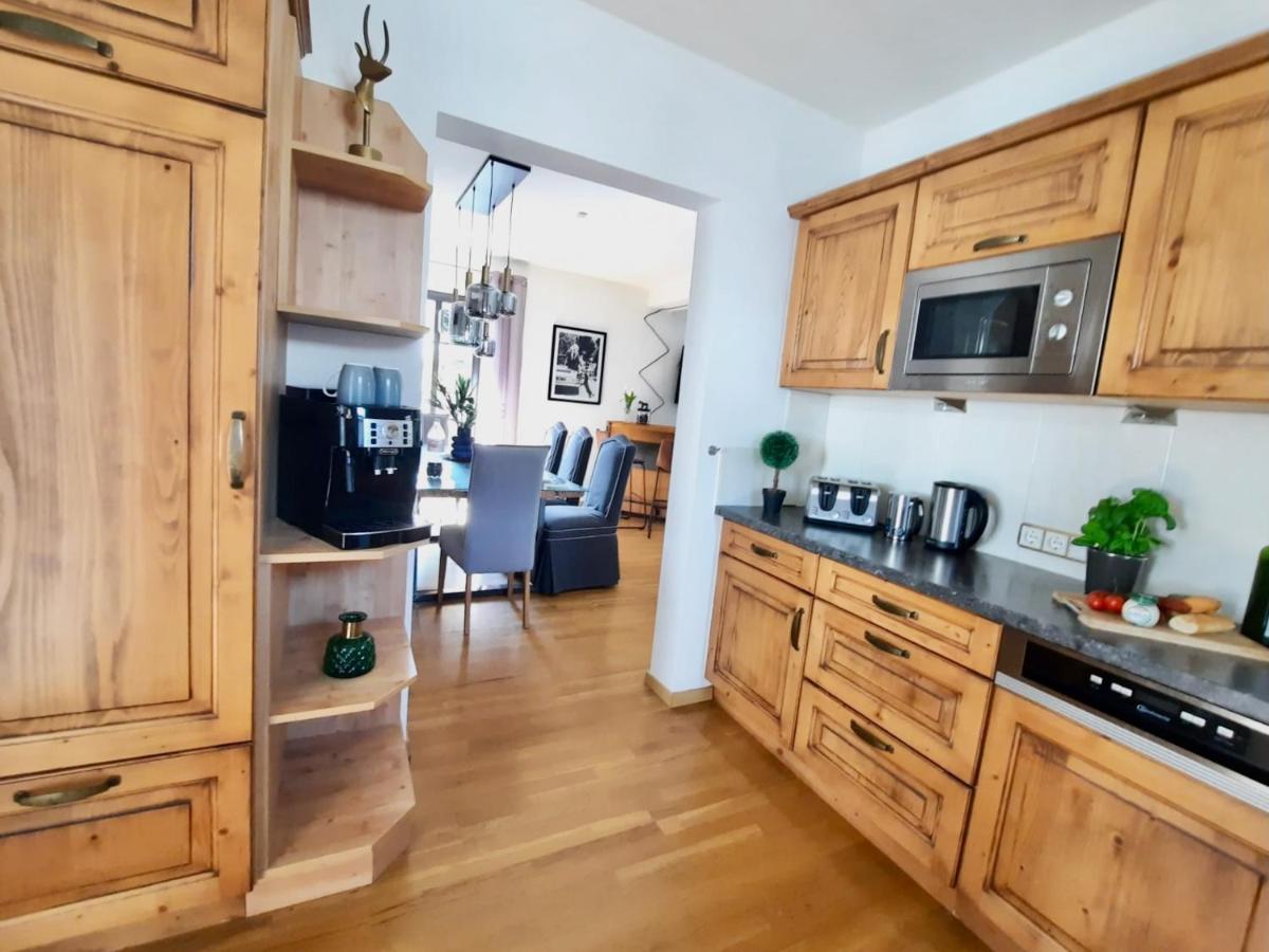 Stadtvilla Belle Kitz Im Zentrum Mit Sauna By Belle Stay Kitzbühel Extérieur photo